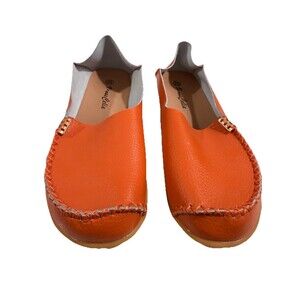 Venus Celia Women’s Moccasin Shoes Slip On 9.5 Orange Leather Gold Accent Soft
